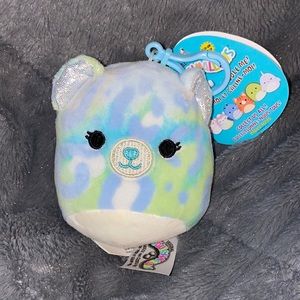 🧸Squishmallow “Lindsay” Leopard
3.5” clip
BNWT